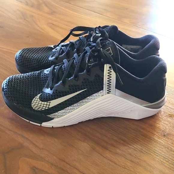 Nike Metcon 6 Training Shoes - Picture 6 of 12